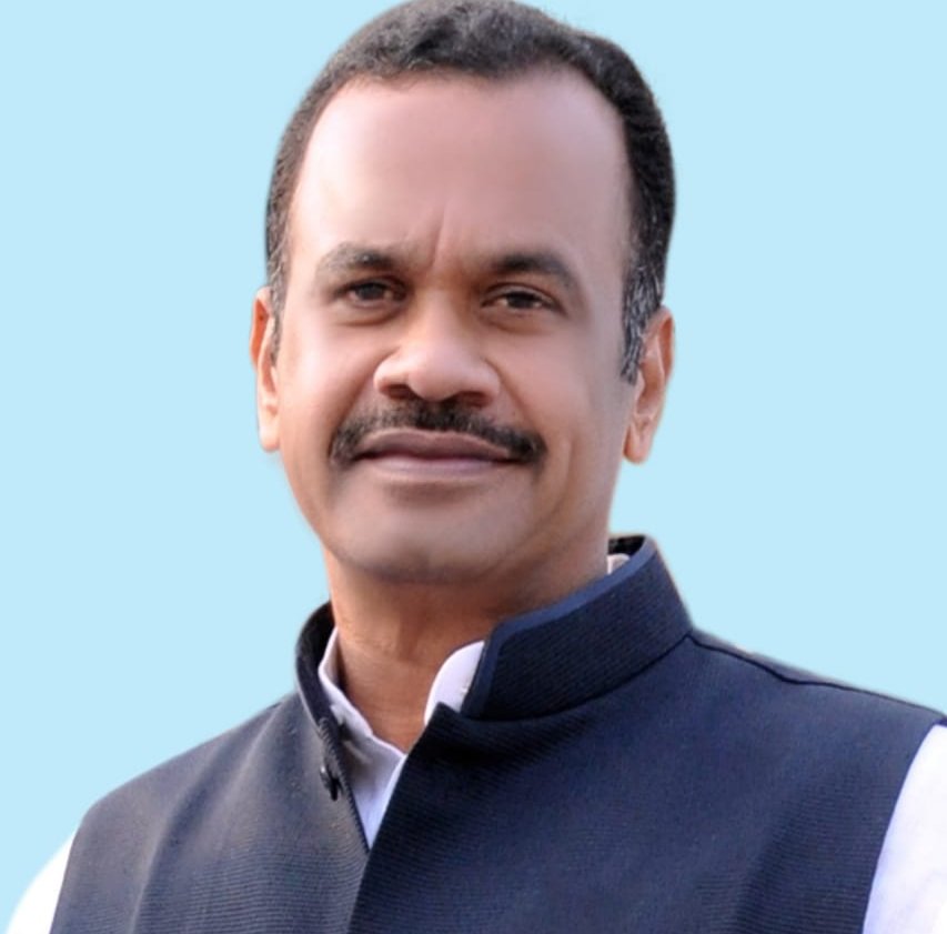 పూలను పూజించే అపురూపమైన సంస్కృతి, సంప్రదాయానికి ప్రతీక బతుకమ్మ.. 