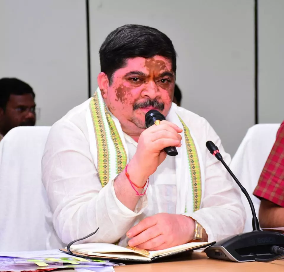 RTC - మెట్రో కామన్ పాస్ ల ధరలు తగ్గిస్తాం. ధరలపై పునః పరిశీలిస్తున్నాం.. మంత్రి పొన్నం 